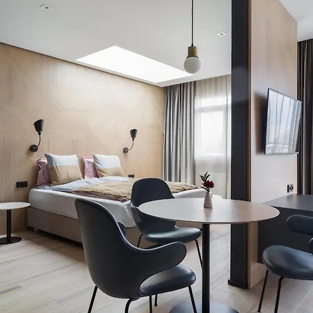 Hotel Lotus